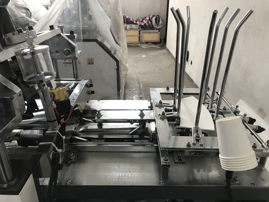 Machine automatique de fabrication de tasses en papier pour le Pakistan