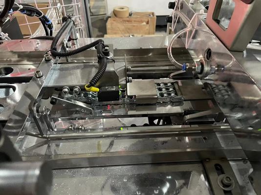 Machine à former des tasses en papier à double paroi avec fonctionnalité de fabrication automatique de plaques et de tasses en papier jetables Capacité 1800 kg